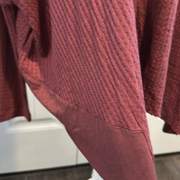KyeMi Small Burgundy Batwing Waffle Knit Sweater Top NWOT - Picture 10 of 12